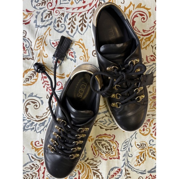 Tod's Womens Black Leather Gold Trim Sneakers Sz40-Sz9 Lace Up Comfort Style - Picture 2 of 10